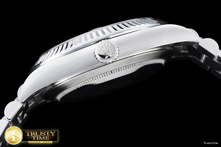 0112 Breathable RDD0218B – DayDate 40mm 689